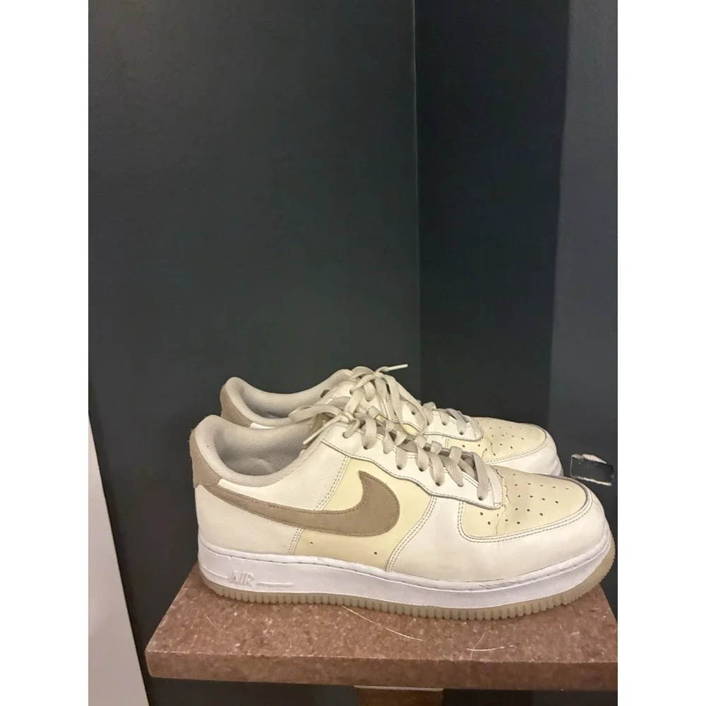 Nike Air Force 1 '07 LV8 Low‎ Coconut Milk Khaki Sail Men's Size 11